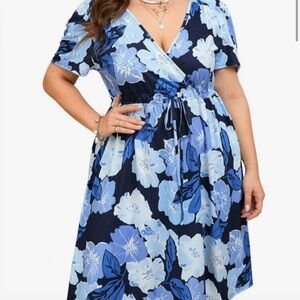 SHEIN Blue Floral Drawstring Waist Dress